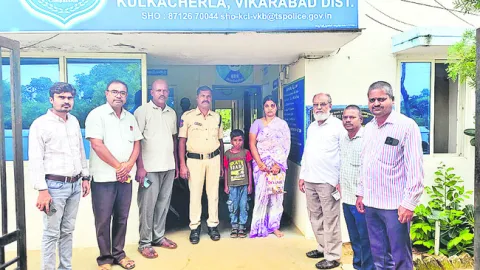 పారిపోయిన విద్యార్థి అప్పగింత 