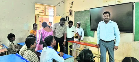 పక్కాగా మధ్యాహ్న భోజన పథకం అమలు 
