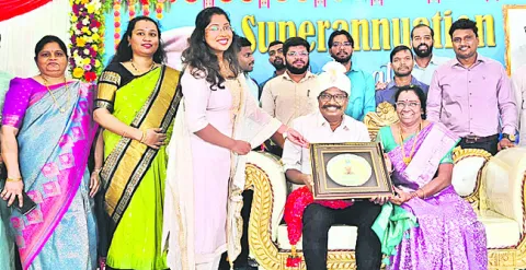 విశ్రాంత ఉద్యోగుల జీవన రాజధాని విజయవాడ 