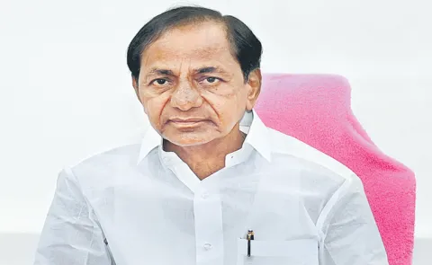 KCR Comments with key leaders at Erravalli residence
