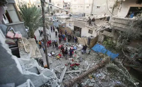 Israeli army attaks 48 Palestinians killed in gaza