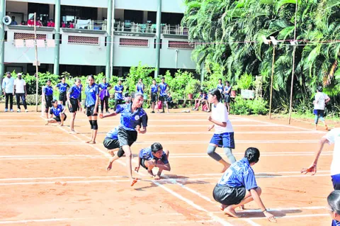 ఉత్సాహంగా అంతర్రాష్ట్ర ఖోఖో పోటీలు 
