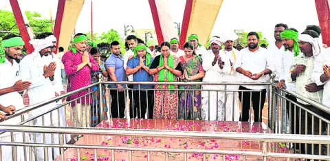 ఆదివాసీల అభివృద్ధికి కృషి