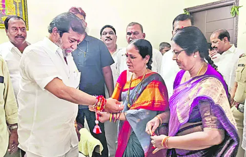 అర్హులందరికీ ఇందిరమ్మ ఇళ్లు 