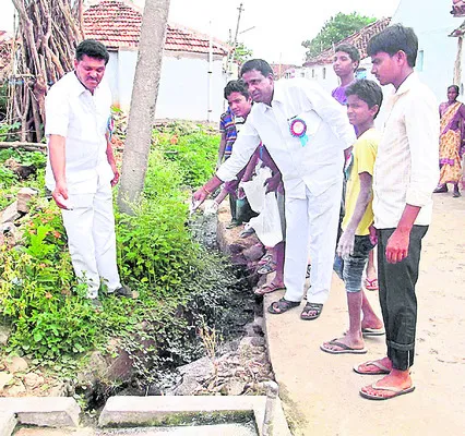 యువజన సంఘాల ఊసేది