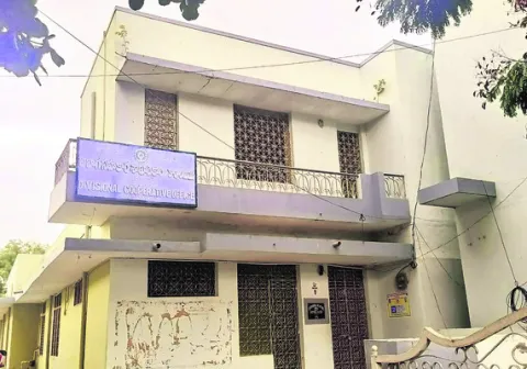పదవులు ఎప్పుడిస్తారు.. బాబూ! 