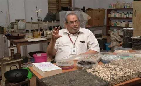  Dr Vasudevan: The man who paves Indias roads with old plastic