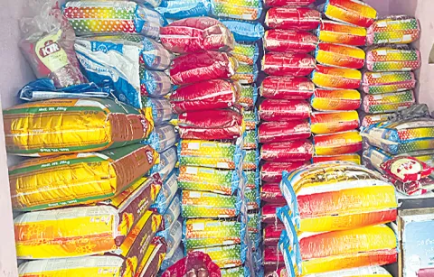 Falling prices of fine rice