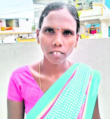 నడవడా