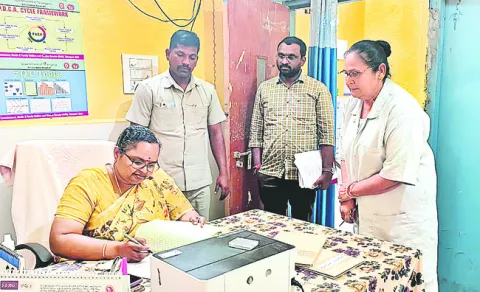 మెరుగైన వైద్య సేవలే లక్ష్యం కావాలి: కలెక్టర్‌ 