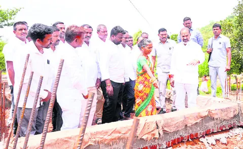 పేదల సొంతింటి కల నెరవేర్చిన ఇందిరమ్మ పథకం