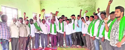 ఎస్టీ హోదా కల్పించే వరకు పోరాటం
