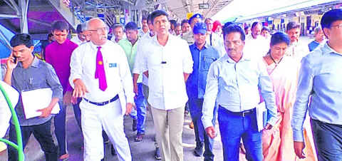  రైల్వే శాఖలో శ రవేగంగా అభివృద్ధి 
