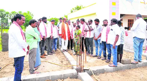 ఇందిరమ్మ ఇల్లు పేదల ఆత్మగౌరవం