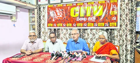 కంబోడియాలో చిక్కుకున్న ఆంధ్రుల్ని కాపాడండి