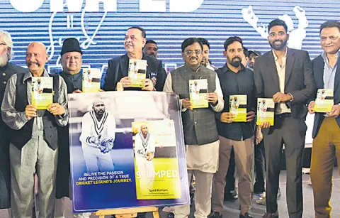 Siraj unveils Kirmani autobiography