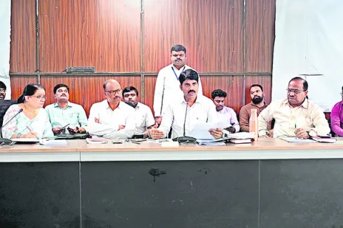 పంద్రాగస్టుకు పకడ్బందీ ఏర్పాట్లు 