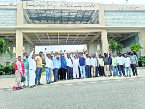 కొత్త టెండర్‌ విధానాన్ని మార్చాలి.. 