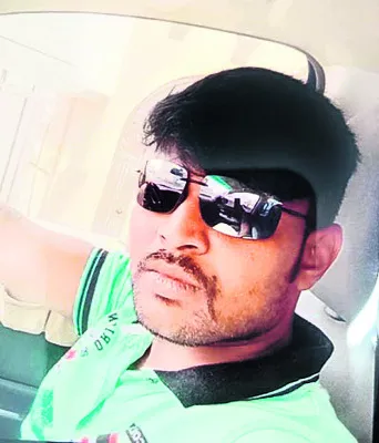 టిప్పర్‌ డ్రైవర్‌ ఆత్మహత్య
