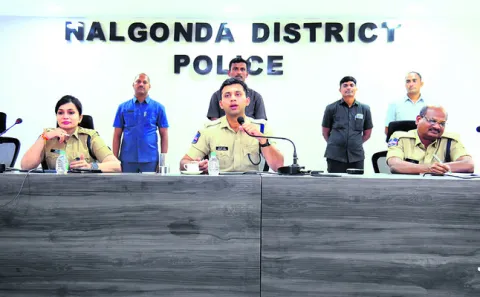 మహిళా పోలీసులు అన్ని విధులు నిర్వర్తించాలి