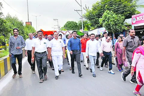 జాతీయ సమైక్యతను చాటాలి