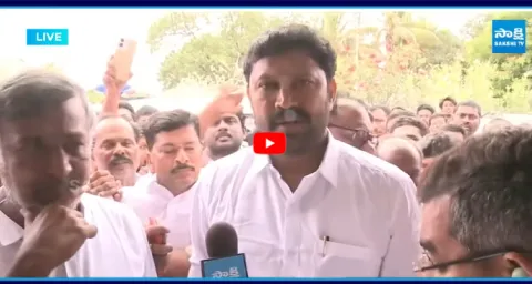 YS Avinash Reddy Speech After Release From Police Vehicle 2