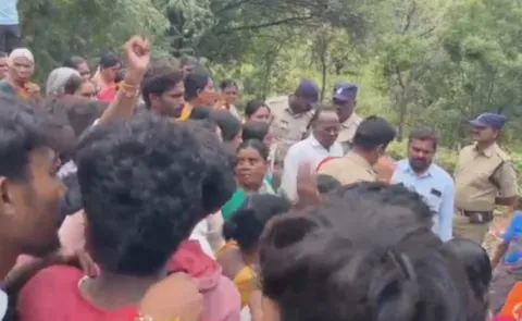 Pulivendula ZPTC Met Noothanapalle Village Voters Agitated