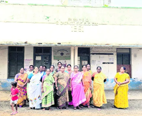 శ్శశాన భూమి హద్దులు మార్చేందుకు కుట్ర 