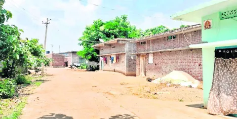 నెరవేరని హామీ..