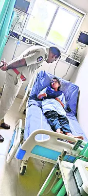 రెండు బస్సుల ఢీ