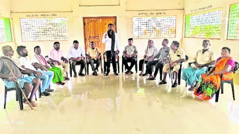 పింఛన్లు తక్షణమే పెంచాలి