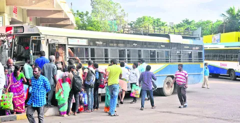 ఉచిత బస్సు ‘కొందరికే’ 