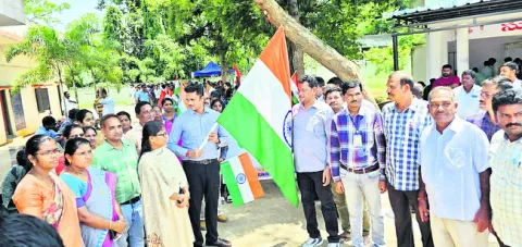 ‘హర్‌ఘర్‌ తిరంగా’ను విజయవంతం చేయాలి 