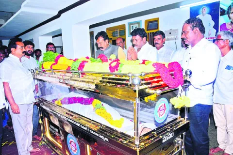 ఆవుల 