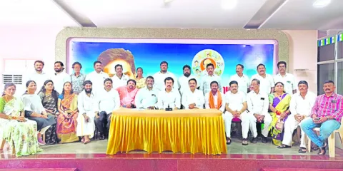 ఎస్సీ విభాగం సమావేశాన్ని విజయవంతం చేయండి 
