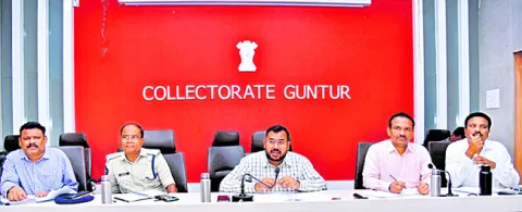 వైభవంగా స్వాతంత్య్ర వేడుకలు 