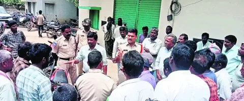 రైతుల ఆందోళన 
