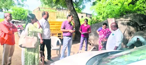 రుణాలను సకాలంలో చెల్లించాలి