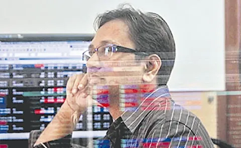 Stock Market: Sensex settles 368 pts lower