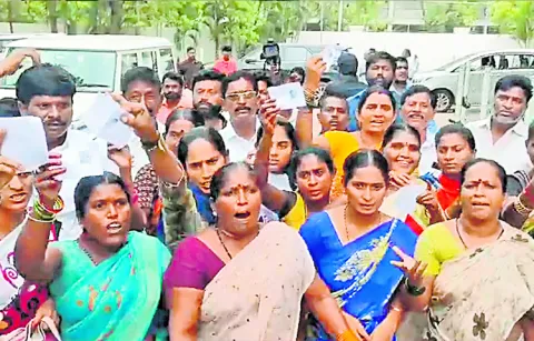 Pulivendula Mandal voters outraged over voter fraud