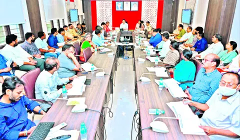 రోడ్డు ప్రమాదాల నివారణకు చర్యలు
