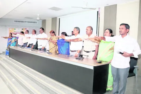 మత్తు పదార్థాల విక్రయాలపై ఉక్కుపాదం 
