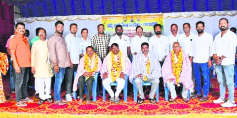 పద్మశాలీలు అన్ని రంగాల్లో ముందుండాలి