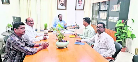 ఎట్టకేలకు ‘కారుణ్యం’!