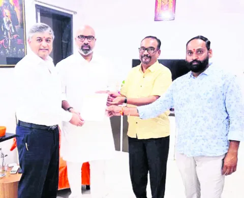 జిల్లాలో డ్రైపోర్టు ఏర్పాటు చేయాలి 