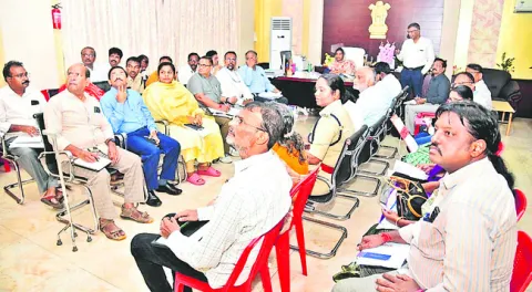 సమన్వయంతో పనిచేయండి.. పన్ను పరిధిని విస్తరించండి 