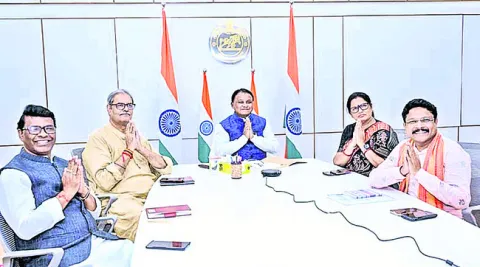 బీజేపీ జాతీయ అధ్యక్షుడితో రాష్ట్ర ప్రముఖుల భేటీ 