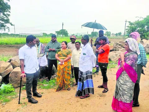 కాటమరాజు స్థల పట్టాను రద్దు చేయండి 