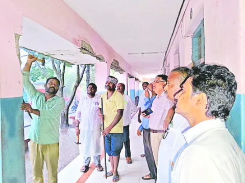 సీతారామ సత్రం పరిశీలన 
