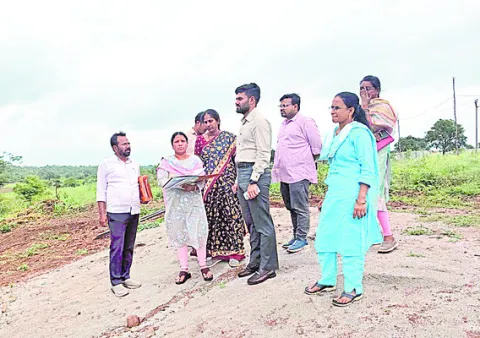 అభివృద్ధి పనుల పరిశీలన 